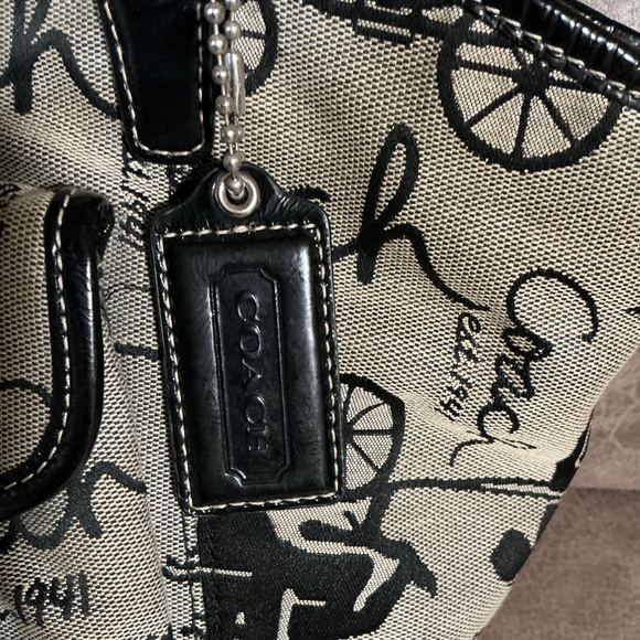 Vintage Coach carriage shoulder bag - Picture 3 of 3